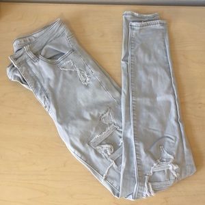 **SOLD** American eagle ripped jeggings